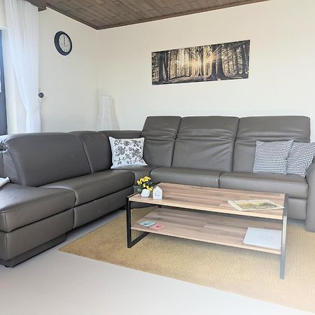 Ferienwohnung Christine Mit Sauna Und Whirlpool Utzerath エクステリア 写真