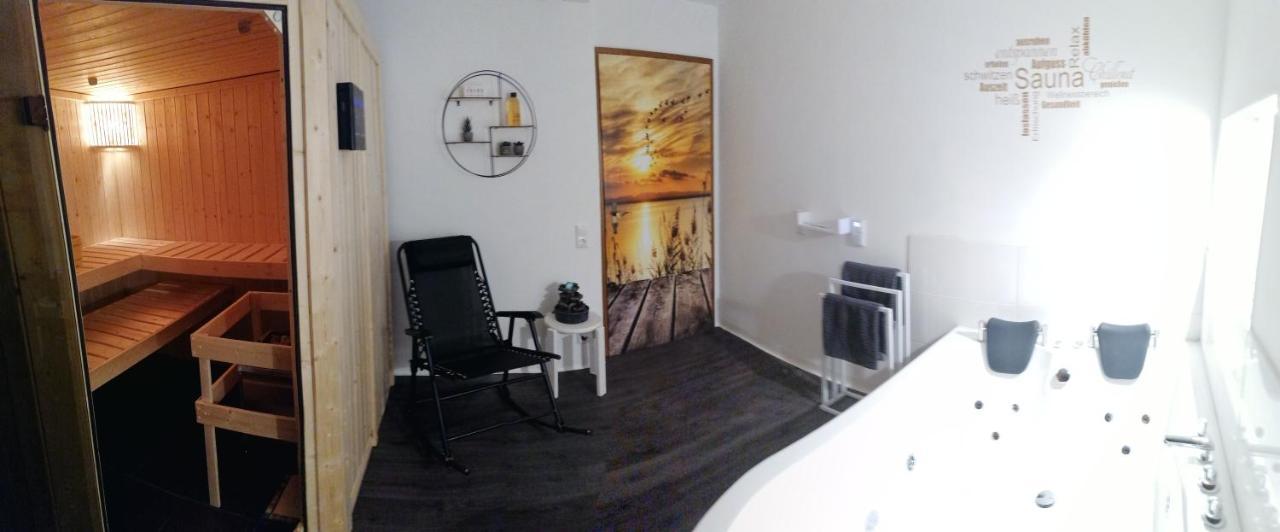 Ferienwohnung Christine Mit Sauna Und Whirlpool Utzerath エクステリア 写真