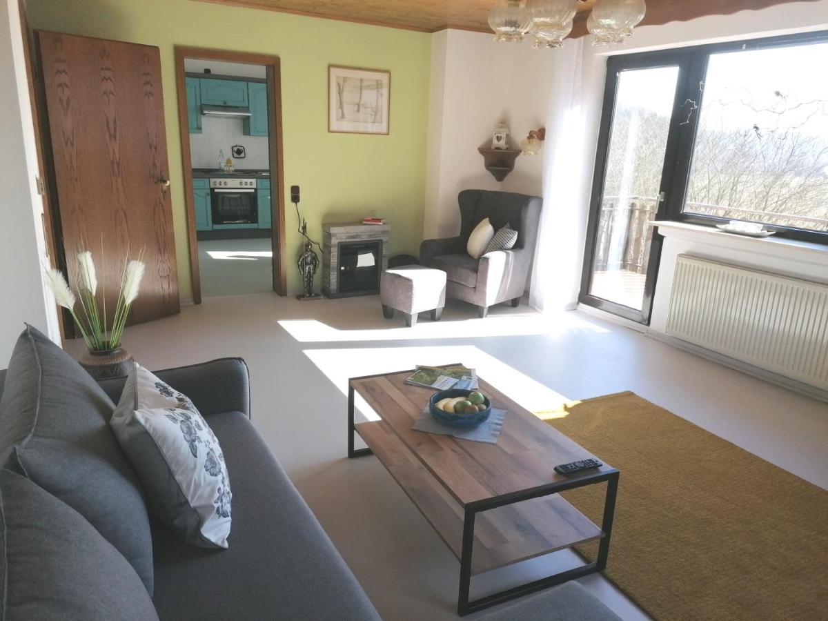 Ferienwohnung Christine Mit Sauna Und Whirlpool Utzerath エクステリア 写真